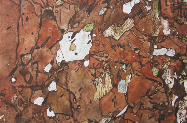Petrographisches Gemälde Biotit-Granat-Amphibolit nach einem Gestein aus Oberpfaffendorf–Raabs, Waldviertel, von Dieter Schönberg